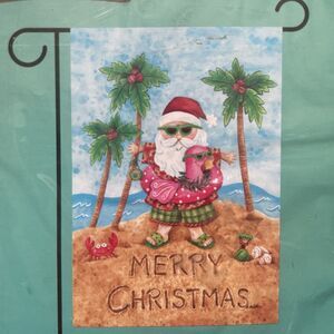 Rain or Shine MERRY CHRISTMAS Tropical Santa Garden Flag Flamingo NWT Palm Tree
